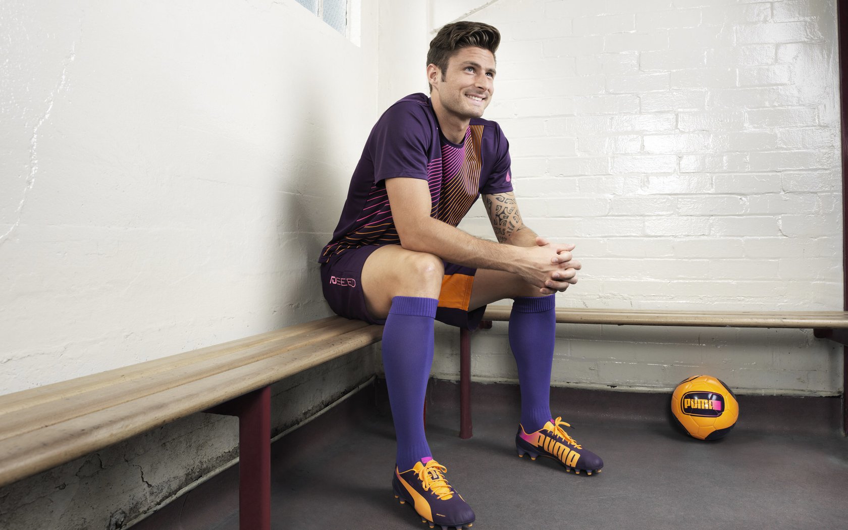 法甲赛季末期,争冠格局逐步明朗,法甲赛制